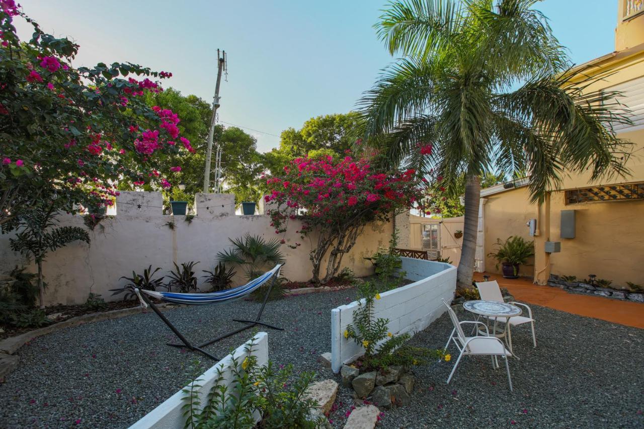 Victoria House Ξενοδοχείο Frederiksted Εξωτερικό φωτογραφία
